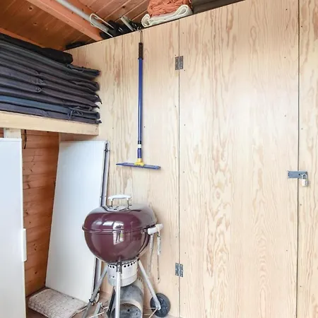 בית נופש One-bedroom Holiday In אוטרופ