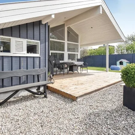 בית נופש One-bedroom Holiday In אוטרופ