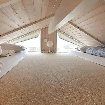 One-bedroom Holiday In *