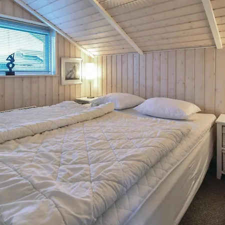 One-bedroom Holiday In * אוטרופ